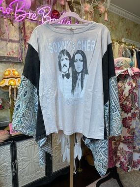 Sonny & Cher Graphic Boho tee w/KANTHA Kimono Sleeves- Blue Velvet